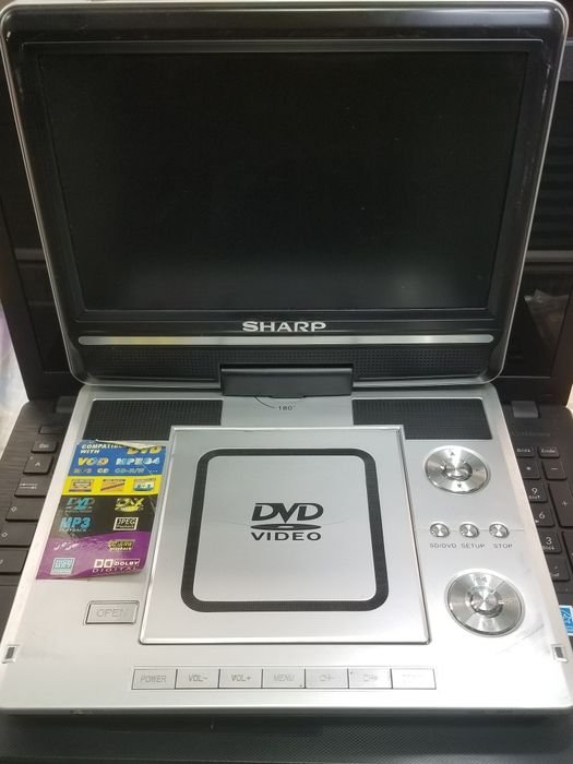 Портативний DVD player Sharp "11 дюймів"