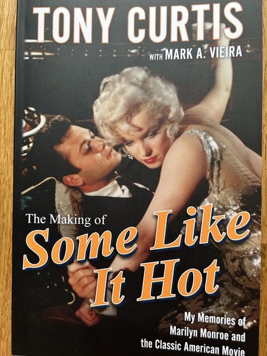 Bobbi Brown Beauty Some like it hot Marylin Monroe